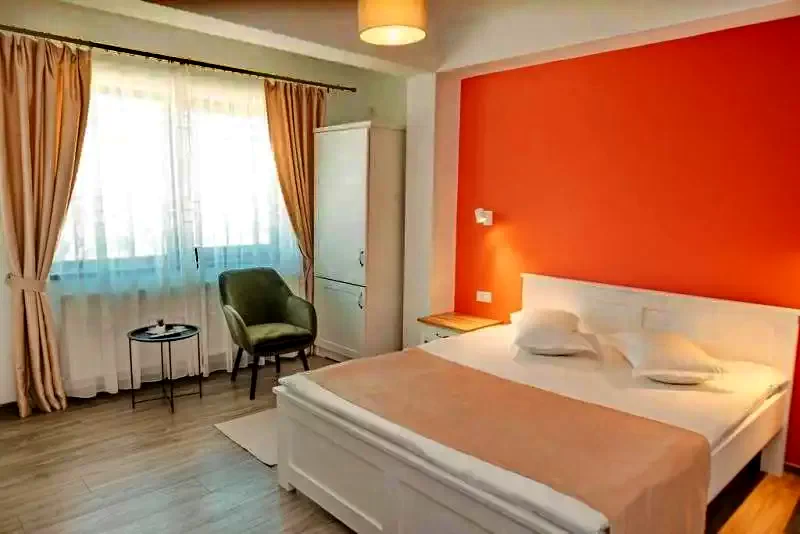 Sâmbăta de Sus Cazare | Motel (K1109-18) Imaginea poate fi supusă drepturilor de autor. Se recomandă contactarea titularului drepturilor.