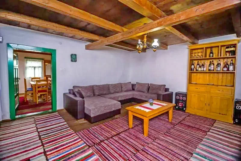 Șiclod Cazare | Sat de vacanță (K1112-28) Imaginea poate fi supusă drepturilor de autor. Se recomandă contactarea titularului drepturilor.