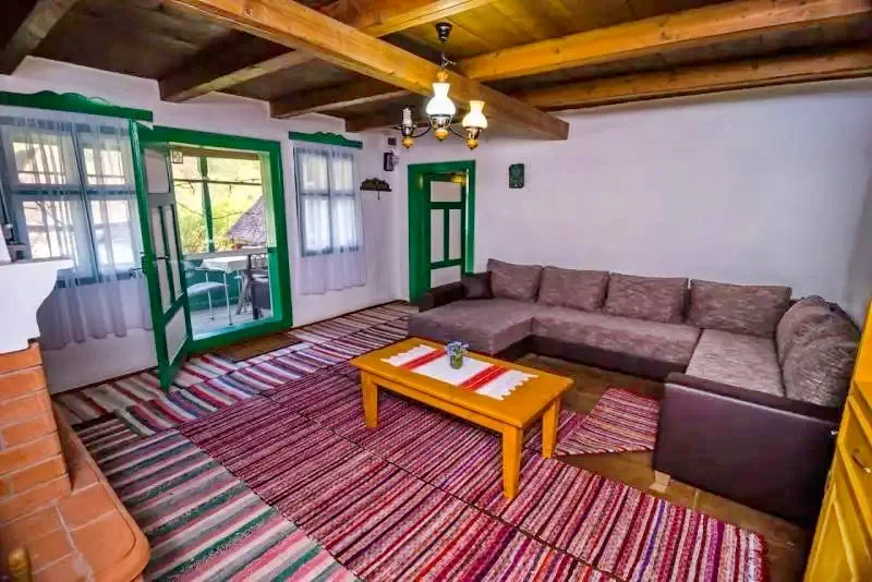 Șiclod Cazare | Cabană (K1112-45) Imaginea poate fi supusă drepturilor de autor. Se recomandă contactarea titularului drepturilor. Șiclod Cazare | Cabană (K1112-45) Imaginea poate fi supusă drepturilor de autor. Se recomandă contactarea titularului drepturilor.