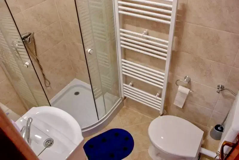 Lupeni Cazare | Hotel**** (K1353-10) Imaginea poate fi supusă drepturilor de autor. Se recomandă contactarea titularului drepturilor.