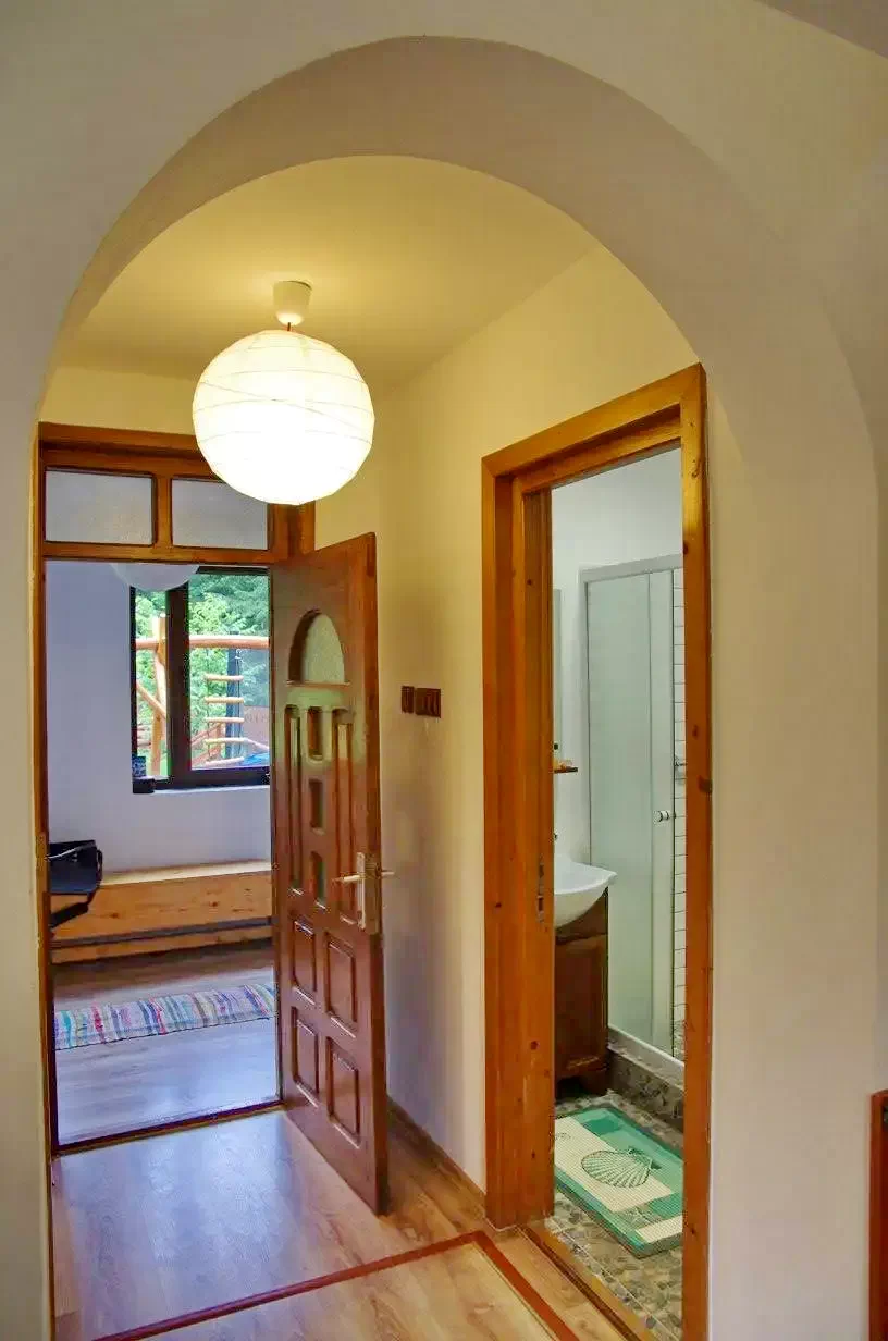 Miercurea Ciuc Cazare | Cabană (K0439-34) Imaginea poate fi supusă drepturilor de autor. Se recomandă contactarea titularului drepturilor. Miercurea Ciuc Cazare | Cabană (K0439-34) Imaginea poate fi supusă drepturilor de autor. Se recomandă contactarea titularului drepturilor.