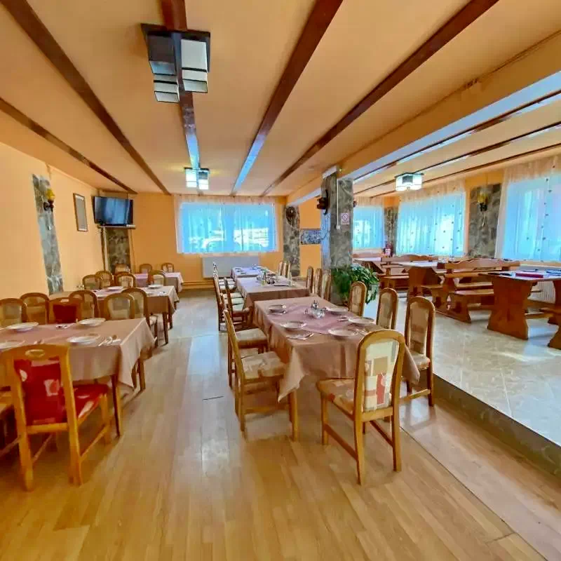 Cazare Padiș - Popasul Turistic Padiș*** | Pádis - Turistapihenő***. Imaginea poate fi supusă drepturilor de autor. Se recomandă contactarea titularului drepturilor.