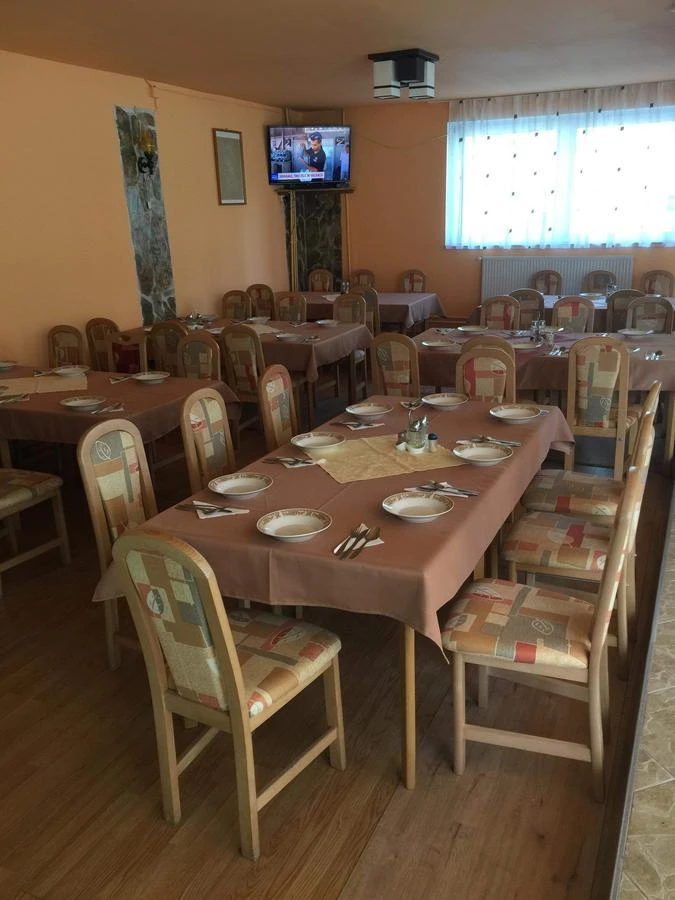 Cazare Padiș - Popasul Turistic Padiș*** | Pádis - Turistapihenő***. Imaginea poate fi supusă drepturilor de autor. Se recomandă contactarea titularului drepturilor.