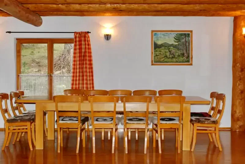 Izvoare Cazare | Cabană (K0674-4) Imaginea poate fi supusă drepturilor de autor. Se recomandă contactarea titularului drepturilor. Izvoare Cazare | Cabană (K0674-4) Imaginea poate fi supusă drepturilor de autor. Se recomandă contactarea titularului drepturilor.