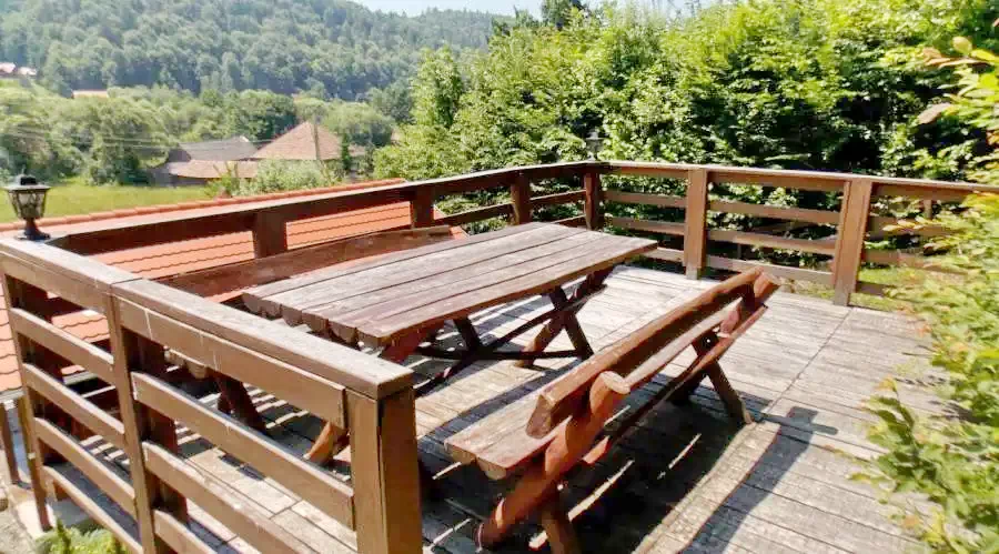 Izvoare Cazare | Motel (K1287-15) Imaginea poate fi supusă drepturilor de autor. Se recomandă contactarea titularului drepturilor.