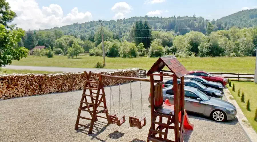 Ivó Szállás | Motel (K1287-18) A kép szerzői jogvédelem alatt állhat. Javasolt a kapcsolatfelvétel a jog tulajdonossal.