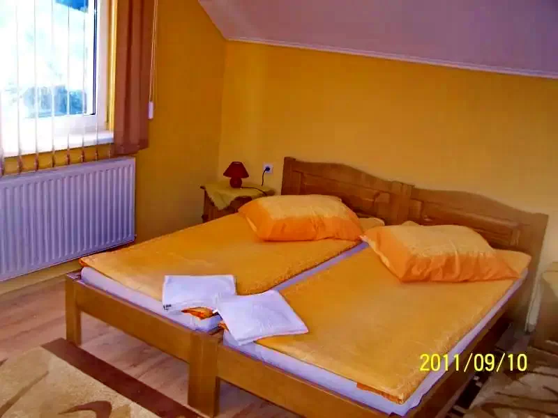 Odorheiu Secuiesc Cazare | Pensiune (K0385-14) Imaginea poate fi supusă drepturilor de autor. Se recomandă contactarea titularului drepturilor. Odorheiu Secuiesc Cazare | Pensiune (K0385-14) Imaginea poate fi supusă drepturilor de autor. Se recomandă contactarea titularului drepturilor.