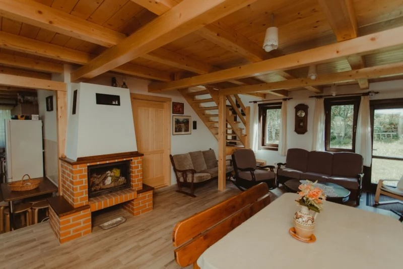 Senetea Cazare | Sat de vacanță (K1506-2) Imaginea poate fi supusă drepturilor de autor. Se recomandă contactarea titularului drepturilor.