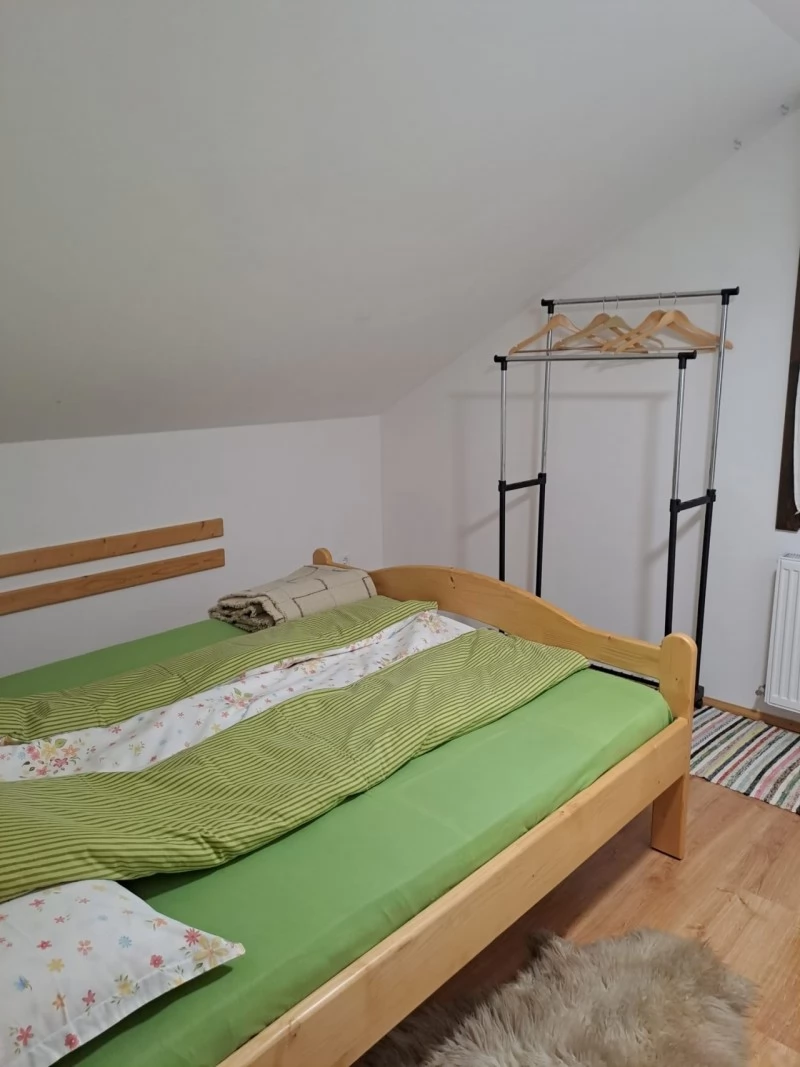 Senetea Cazare | Sat de vacanță (K1506-18) Imaginea poate fi supusă drepturilor de autor. Se recomandă contactarea titularului drepturilor.