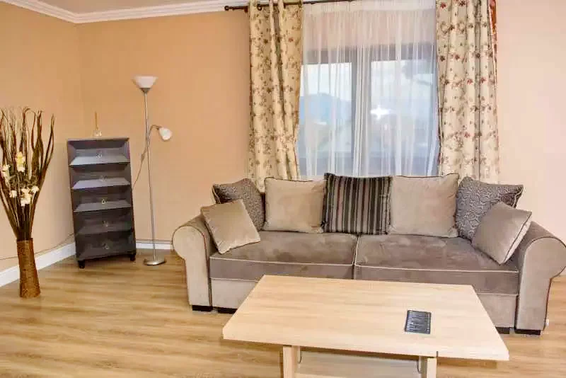 Hațeg Cazare | Cabană (K0262-22) Imaginea poate fi supusă drepturilor de autor. Se recomandă contactarea titularului drepturilor. Hațeg Cazare | Cabană (K0262-22) Imaginea poate fi supusă drepturilor de autor. Se recomandă contactarea titularului drepturilor.