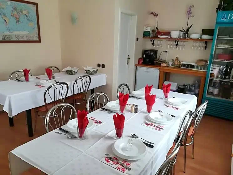 Păltiniș Cazare | Sat de vacanță (K1302-9) Imaginea poate fi supusă drepturilor de autor. Se recomandă contactarea titularului drepturilor.