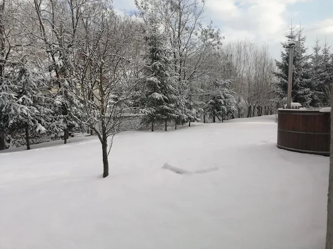 Kecset Szállás | Üdülőfalu (K1302-56) A kép szerzői jogvédelem alatt állhat. Javasolt a kapcsolatfelvétel a jog tulajdonossal.