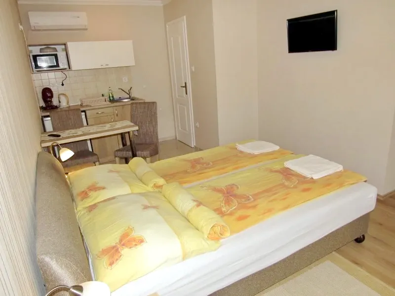 Cazare | Apartament (K1027-34) Imaginea poate fi supusă drepturilor de autor. Se recomandă contactarea titularului drepturilor. Cazare | Apartament (K1027-34) Imaginea poate fi supusă drepturilor de autor. Se recomandă contactarea titularului drepturilor.