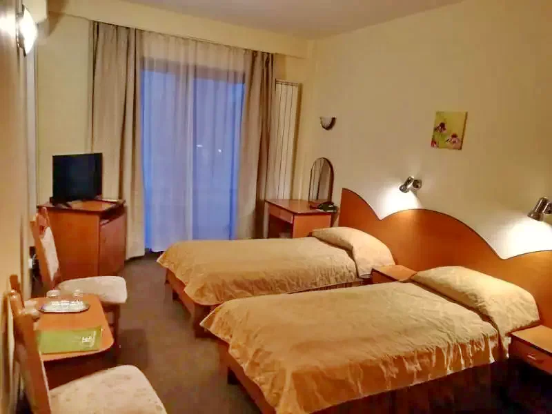 Târgu Mureș Cazare | Hotel*** (K1345-16) Imaginea poate fi supusă drepturilor de autor. Se recomandă contactarea titularului drepturilor. Târgu Mureș Cazare | Hotel*** (K1345-16) Imaginea poate fi supusă drepturilor de autor. Se recomandă contactarea titularului drepturilor.