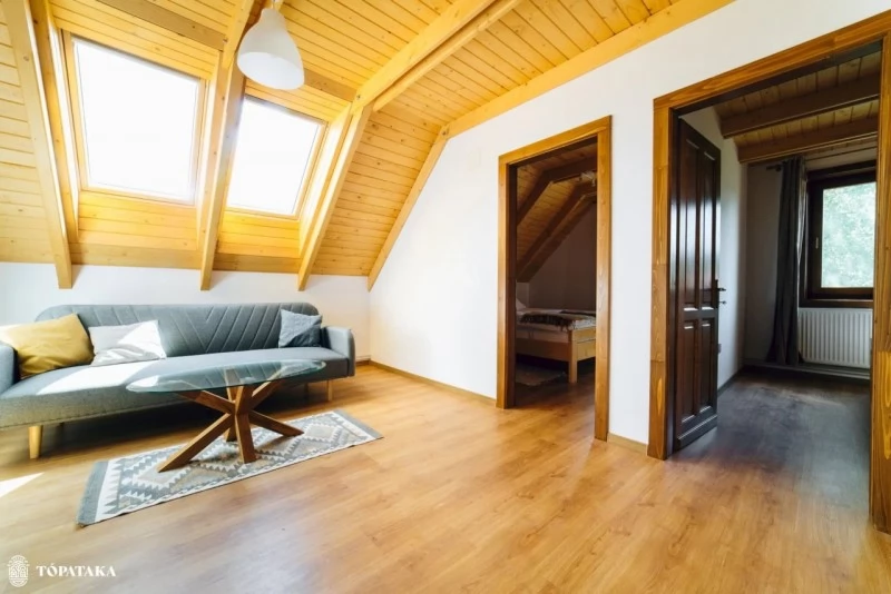 Senetea Cazare | Hotel**** (K1505-27) Imaginea poate fi supusă drepturilor de autor. Se recomandă contactarea titularului drepturilor.