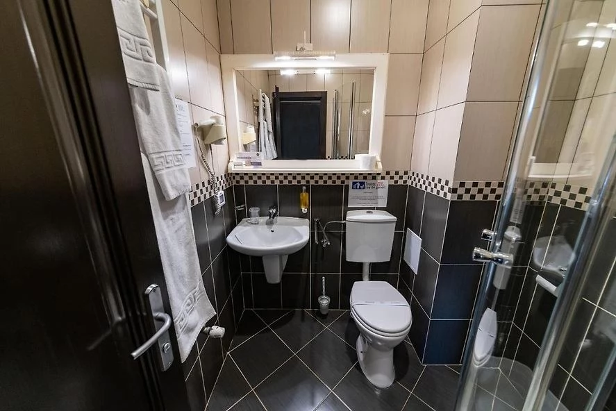 Bușteni Cazare | Pensiune (K1445-11) Imaginea poate fi supusă drepturilor de autor. Se recomandă contactarea titularului drepturilor. Bușteni Cazare | Pensiune (K1445-11) Imaginea poate fi supusă drepturilor de autor. Se recomandă contactarea titularului drepturilor.