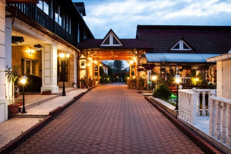 Sarmizegetusa Cazare | Sat de vacanță (K0364-12) Imaginea poate fi supusă drepturilor de autor. Se recomandă contactarea titularului drepturilor.