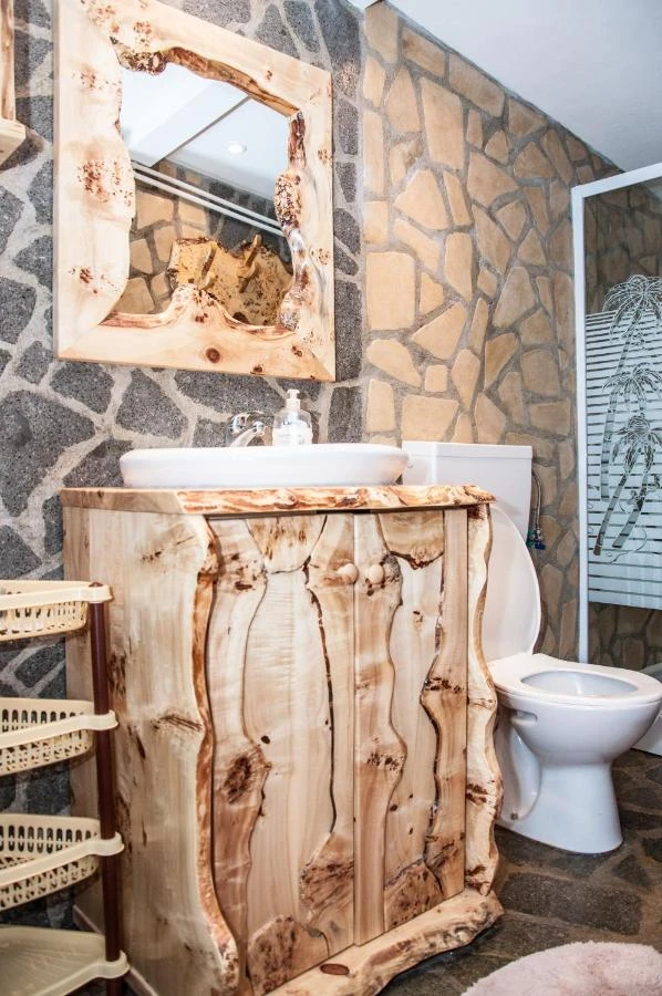 Sarmizegetusa Cazare | Sat de vacanță (K0364-17) Imaginea poate fi supusă drepturilor de autor. Se recomandă contactarea titularului drepturilor.