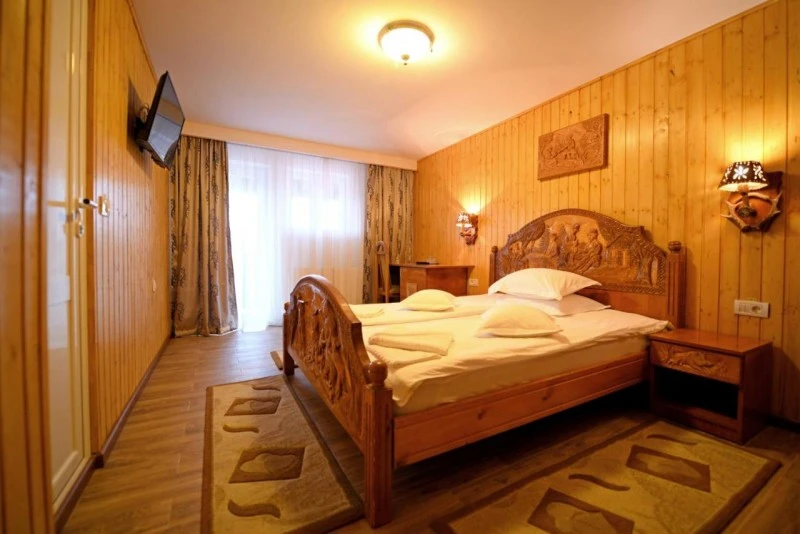 Sarmizegetusa Cazare | Cabană (K0364-23) Imaginea poate fi supusă drepturilor de autor. Se recomandă contactarea titularului drepturilor. Sarmizegetusa Cazare | Cabană (K0364-23) Imaginea poate fi supusă drepturilor de autor. Se recomandă contactarea titularului drepturilor.