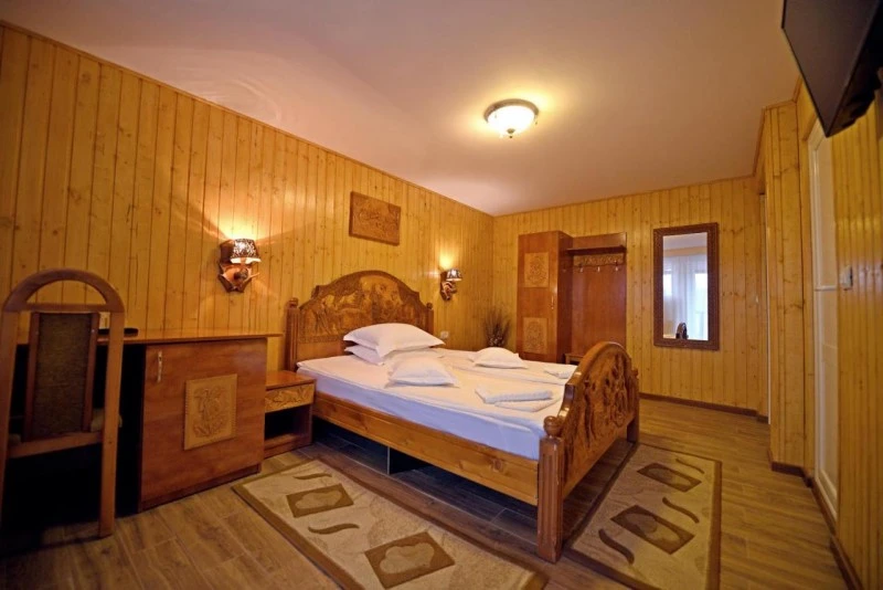 Sarmizegetusa Cazare | Cabană (K0364-24) Imaginea poate fi supusă drepturilor de autor. Se recomandă contactarea titularului drepturilor. Sarmizegetusa Cazare | Cabană (K0364-24) Imaginea poate fi supusă drepturilor de autor. Se recomandă contactarea titularului drepturilor.