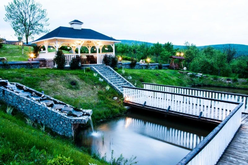 Sarmizegetusa Cazare | Sat de vacanță (K0364-30) Imaginea poate fi supusă drepturilor de autor. Se recomandă contactarea titularului drepturilor.