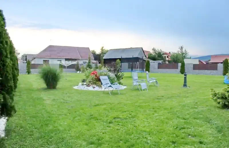 Szállás Vlăhița - Casa de Vacanta Panorama | Szentegyháza - Panoráma Kulcsosház. A kép szerzői jogvédelem alatt állhat. Javasolt a kapcsolatfelvétel a jog tulajdonossal.