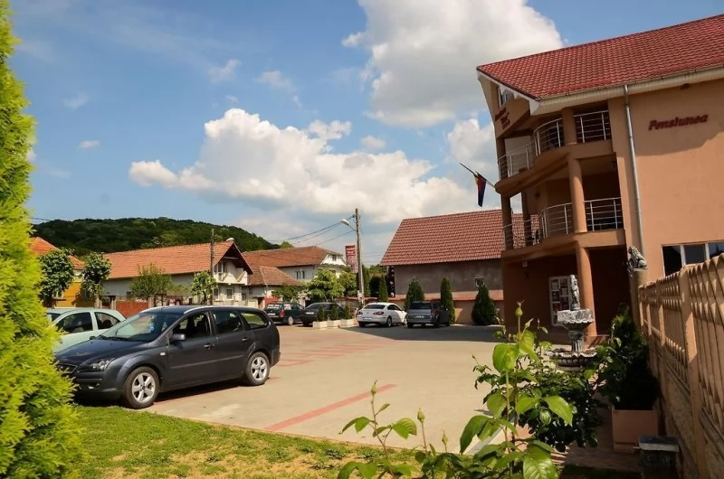 Félixfürdő Szállás | Motel (K0406-1) A kép szerzői jogvédelem alatt állhat. Javasolt a kapcsolatfelvétel a jog tulajdonossal.