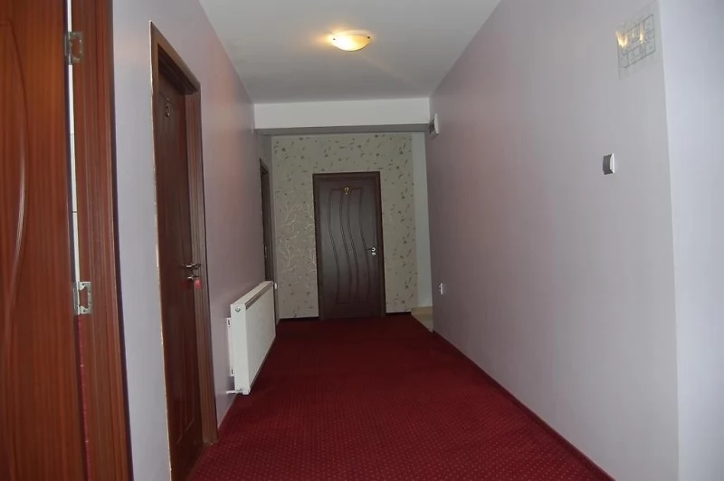 Băile Felix Cazare | Motel (K0406-8) Imaginea poate fi supusă drepturilor de autor. Se recomandă contactarea titularului drepturilor.