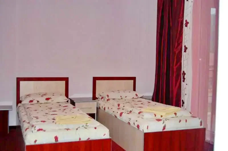 Băile Felix Cazare | Pensiune (K0406-19) Imaginea poate fi supusă drepturilor de autor. Se recomandă contactarea titularului drepturilor. Băile Felix Cazare | Pensiune (K0406-19) Imaginea poate fi supusă drepturilor de autor. Se recomandă contactarea titularului drepturilor.