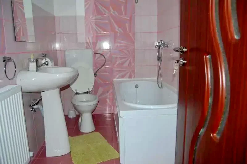 Félixfürdő Szállás | Motel (K0406-20) A kép szerzői jogvédelem alatt állhat. Javasolt a kapcsolatfelvétel a jog tulajdonossal.