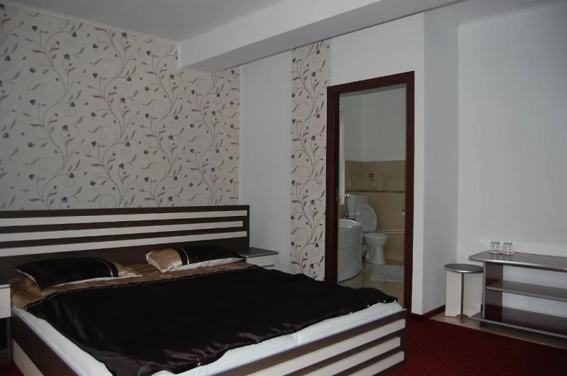 Băile Felix Cazare | Motel (K0406-25) Imaginea poate fi supusă drepturilor de autor. Se recomandă contactarea titularului drepturilor.