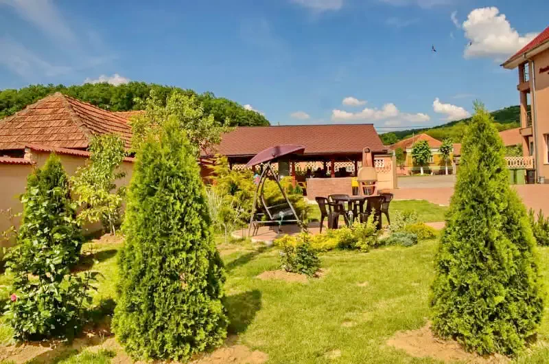 Félixfürdő Szállás | Motel (K0406-45) A kép szerzői jogvédelem alatt állhat. Javasolt a kapcsolatfelvétel a jog tulajdonossal.