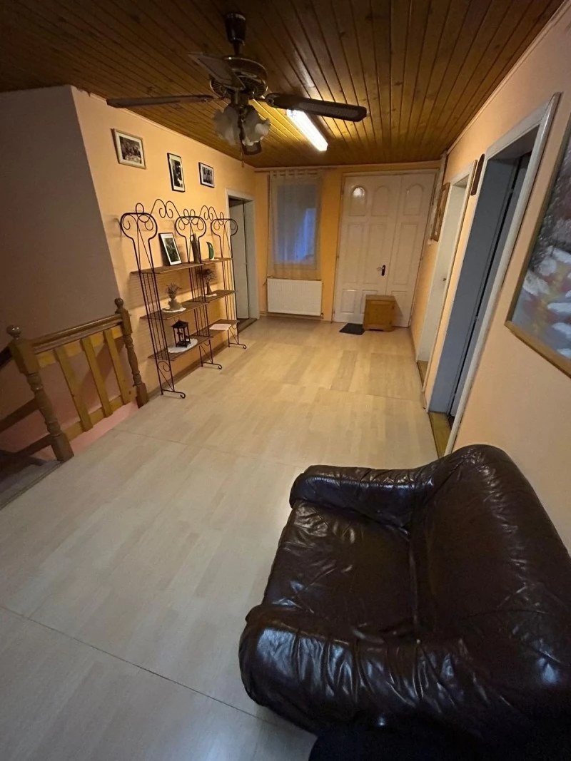 Cristuru Secuiesc Cazare | Sat de vacanță (K1507-4) Imaginea poate fi supusă drepturilor de autor. Se recomandă contactarea titularului drepturilor.