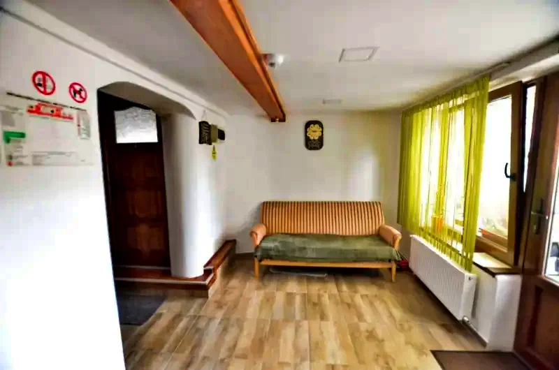 Sfântu Gheorghe Cazare | Motel (K1408-12) Imaginea poate fi supusă drepturilor de autor. Se recomandă contactarea titularului drepturilor.