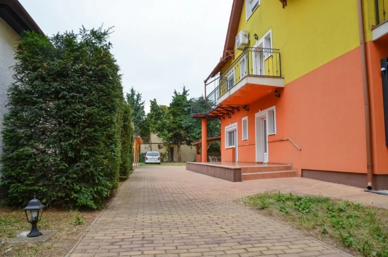  Cazare | Hotel**** (K0015-1) Imaginea poate fi supusă drepturilor de autor. Se recomandă contactarea titularului drepturilor.