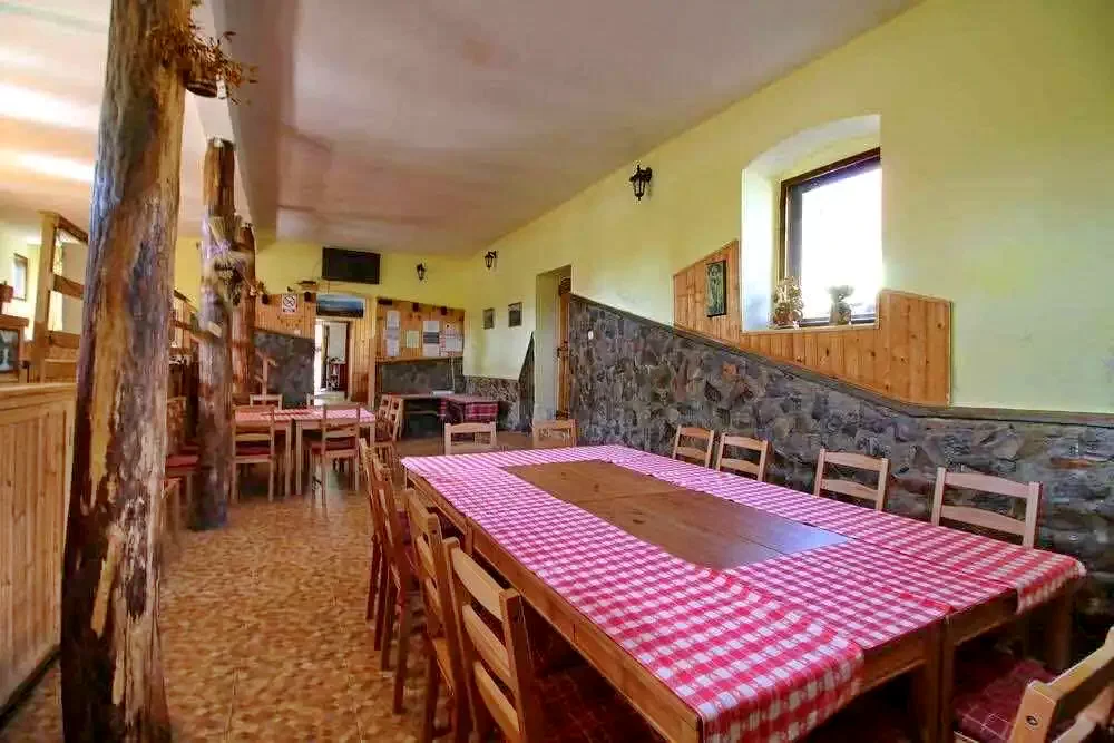 Kerc Szállás | Motel (K0323-8) A kép szerzői jogvédelem alatt állhat. Javasolt a kapcsolatfelvétel a jog tulajdonossal.