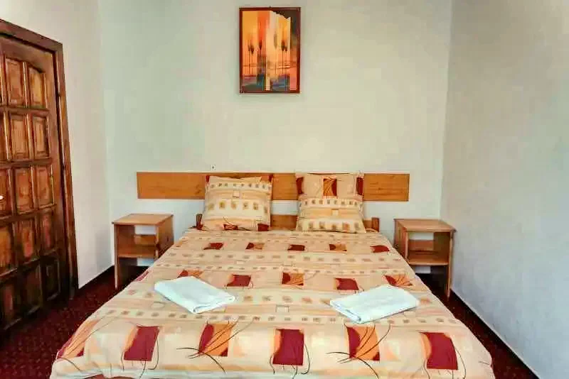 Kerc Szállás | Motel (K0323-13) A kép szerzői jogvédelem alatt állhat. Javasolt a kapcsolatfelvétel a jog tulajdonossal.