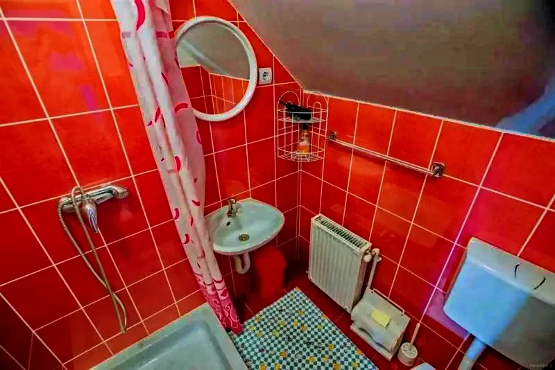 Lupeni Cazare | Hotel**** (K0365-12) Imaginea poate fi supusă drepturilor de autor. Se recomandă contactarea titularului drepturilor.