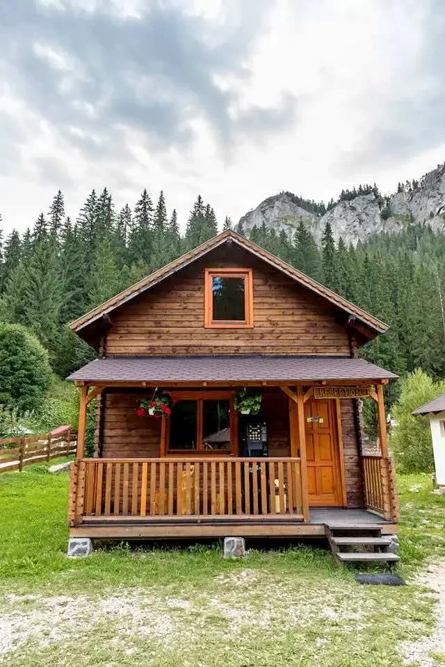 Lacu Roșu Cazare | Sat de vacanță (K0950-8) Imaginea poate fi supusă drepturilor de autor. Se recomandă contactarea titularului drepturilor.