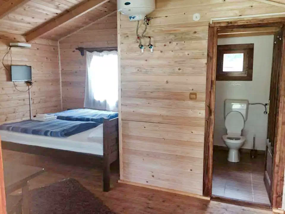 Lacu Roșu Cazare | Sat de vacanță (K0950-15) Imaginea poate fi supusă drepturilor de autor. Se recomandă contactarea titularului drepturilor.