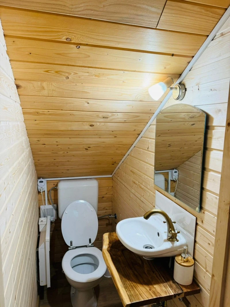 Lacu Roșu Cazare | Sat de vacanță (K0950-35) Imaginea poate fi supusă drepturilor de autor. Se recomandă contactarea titularului drepturilor.