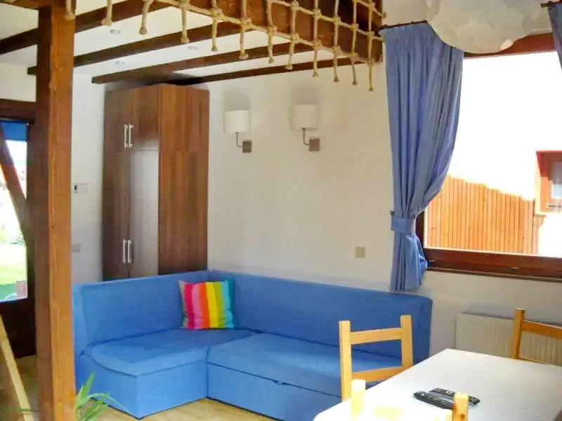 Cazare Odorheiu Secuiesc - Bungalouri Horizont*** | Székelyudvarhely - Horizont Vendégházak***. Imaginea poate fi supusă drepturilor de autor. Se recomandă contactarea titularului drepturilor.