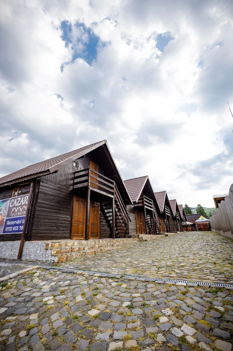 Cazare Padiș - Cabanele Five Chalets | Pádis - Five Chalets Kulcsosházak . Imaginea poate fi supusă drepturilor de autor. Se recomandă contactarea titularului drepturilor.