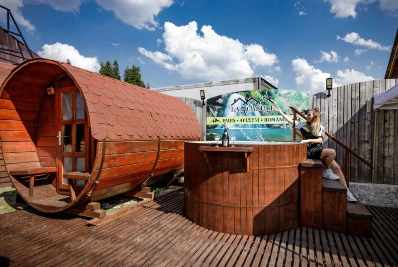 Cazare Padiș - Cabanele Five Chalets | Pádis - Five Chalets Kulcsosházak . Imaginea poate fi supusă drepturilor de autor. Se recomandă contactarea titularului drepturilor.