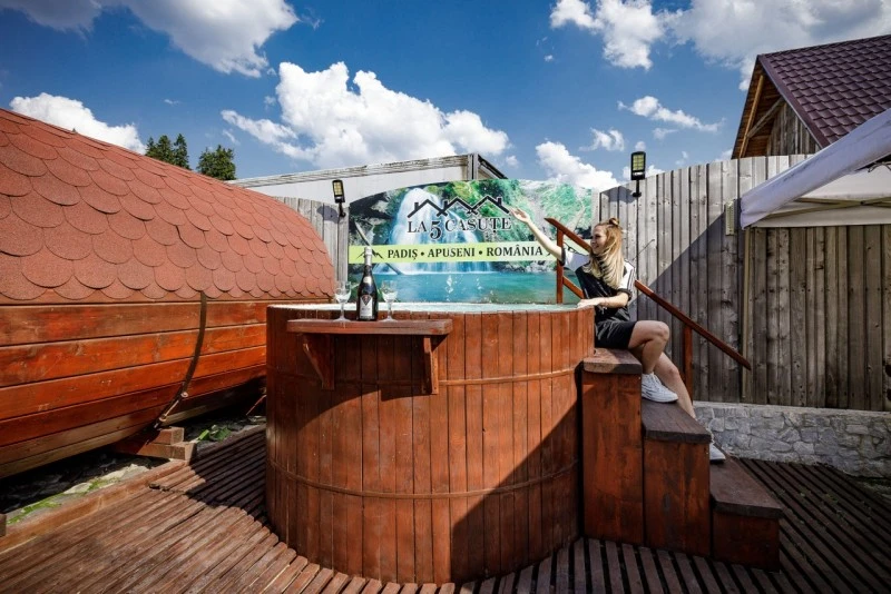 Cazare Padiș - Cabanele Five Chalets | Pádis - Five Chalets Kulcsosházak . Imaginea poate fi supusă drepturilor de autor. Se recomandă contactarea titularului drepturilor.