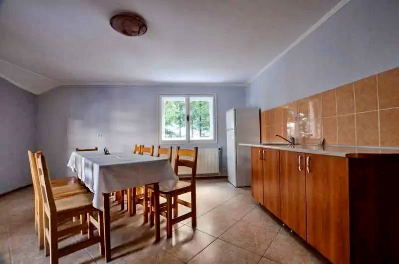 Csalhó Szállás | Panzió (K0701-4) A kép szerzői jogvédelem alatt állhat. Javasolt a kapcsolatfelvétel a jog tulajdonossal. Csalhó Szállás | Panzió (K0701-4) A kép szerzői jogvédelem alatt állhat. Javasolt a kapcsolatfelvétel a jog tulajdonossal.