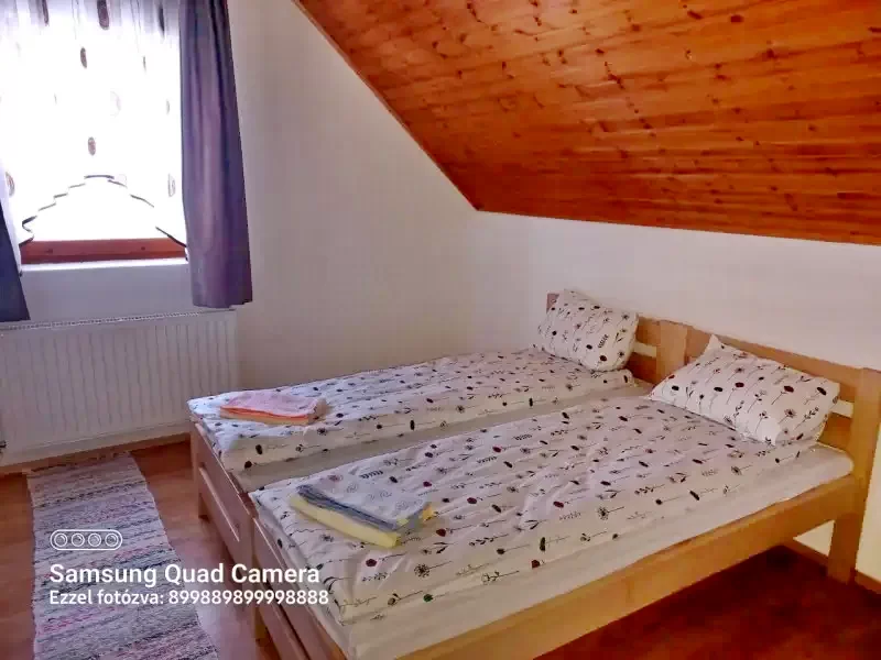 Vărșag Cazare | Cabană (K1383-13) Imaginea poate fi supusă drepturilor de autor. Se recomandă contactarea titularului drepturilor. Vărșag Cazare | Cabană (K1383-13) Imaginea poate fi supusă drepturilor de autor. Se recomandă contactarea titularului drepturilor.