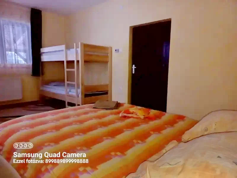 Vărșag Cazare | Cabană (K1383-15) Imaginea poate fi supusă drepturilor de autor. Se recomandă contactarea titularului drepturilor. Vărșag Cazare | Cabană (K1383-15) Imaginea poate fi supusă drepturilor de autor. Se recomandă contactarea titularului drepturilor.