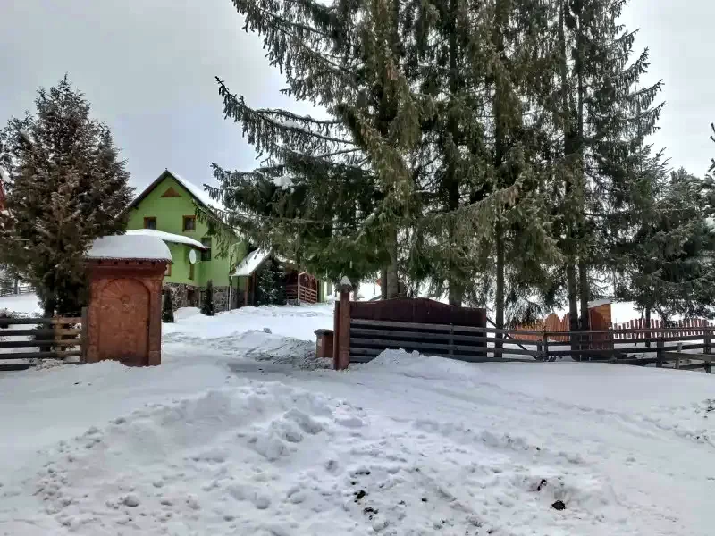 Székelyvarság Szállás | Üdülőfalu (K1383-25) A kép szerzői jogvédelem alatt állhat. Javasolt a kapcsolatfelvétel a jog tulajdonossal.