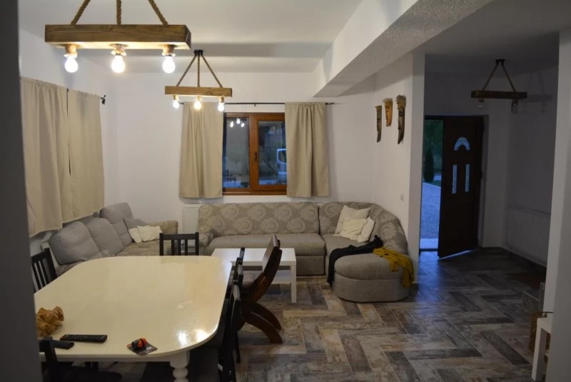 Várasfenes Szállás | Kulcsosház (K1489-2) A kép szerzői jogvédelem alatt állhat. Javasolt a kapcsolatfelvétel a jog tulajdonossal. Várasfenes Szállás | Kulcsosház (K1489-2) A kép szerzői jogvédelem alatt állhat. Javasolt a kapcsolatfelvétel a jog tulajdonossal.